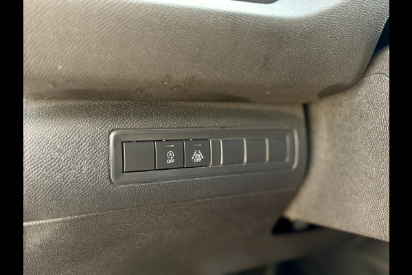 Peugeot 308 SW 1.2 PureTech GT-line Panoramadak | PDC V&A | Camera A | Apple CarPlay / Android Auto | Keyless