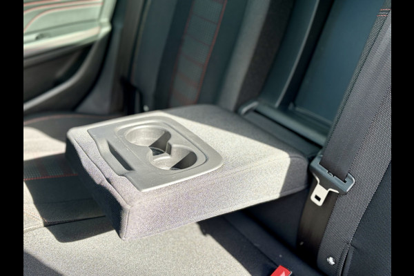Peugeot 308 SW 1.2 PureTech GT-line Panoramadak | PDC V&A | Camera A | Apple CarPlay / Android Auto | Keyless