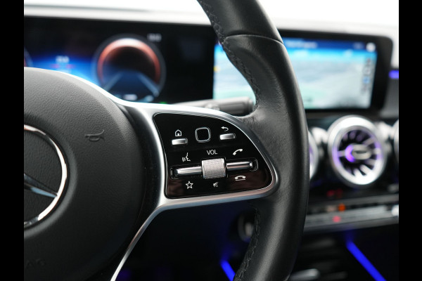 Mercedes-Benz EQB 250+ Luxury Line 74 kWh 191pk Dealer O.H | Adaptive Cruise | 360 Camera | Lederen Sportstoelen Verwarmd | Apple Carplay | Keyless | BLIS | Navigatie | Virtual | DAB | 18"L.M |