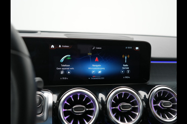 Mercedes-Benz EQB 250+ Luxury Line 74 kWh 191pk Dealer O.H | Adaptive Cruise | 360 Camera | Lederen Sportstoelen Verwarmd | Apple Carplay | Keyless | BLIS | Navigatie | Virtual | DAB | 18"L.M |