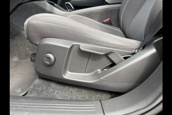 Volvo XC40 Recharge Plus SOH 92%| PILOT ASSIST ACC| ELEKTRISCHE ACHTERKLEP| DODE HOEK SENSOR |WARMTEPOMP| STOEL + STUURVERWARMING| ACHTERUITRIJCAMERA| RIJKLAAPRIJS INCL. 12 MND BOVAG GARANTIE|