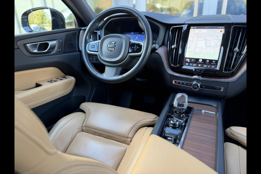Volvo XC60 2.0 T8 455PK Plug-in hybrid AWD Ultimate Bright Pano|Luchtvering|Ventilatie|Pilot||H/K|HUD|Trekhaak|21"