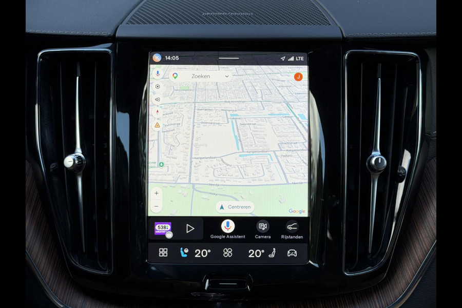 Volvo XC60 2.0 T8 455PK Plug-in hybrid AWD Ultimate Bright Pano|Luchtvering|Ventilatie|Pilot||H/K|HUD|Trekhaak|21"