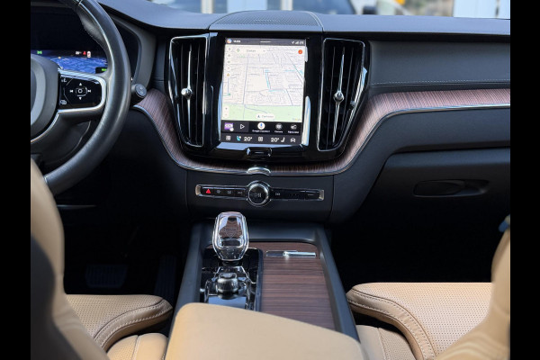 Volvo XC60 2.0 T8 455PK Plug-in hybrid AWD Ultimate Bright Pano|Luchtvering|Ventilatie|Pilot||H/K|HUD|Trekhaak|21"