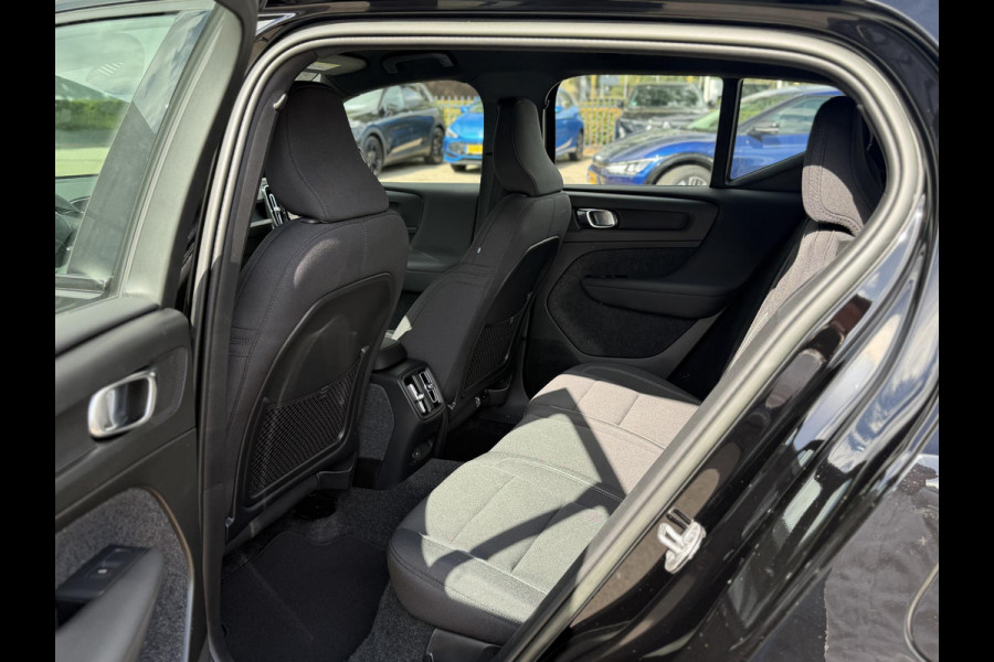 Volvo XC40 Recharge Core SOH 94%| VOLVO DEALER ONDERHOUDEN| ACHTERUITRIJCAMERA| APPLE CARPLAY/ ANDROID AUTO| RIJKLAARPRIJS INCL. 12 MND BOVAG GARANTIE