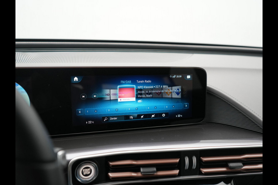 Mercedes-Benz EQC 400 4MATIC 85 kWh Dealer O.H Adaptive Cruise | Matrix LED | Camera | Head Up | Sportstoelen Massage & Memory | Pilot Assist | BLIS | Stoelverwarming & Ventilatie | Virtual | Navigatie | DAB | 19"L.M |