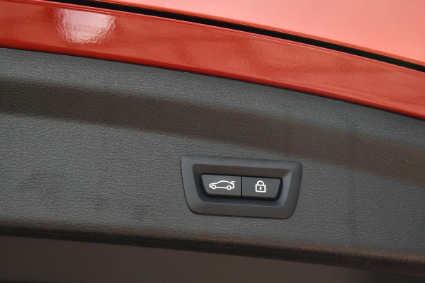BMW X2 xDrive25e M-Sport | Pano | HUD | Sunset orange | 19 inch | Camera