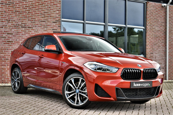 BMW X2 xDrive25e M-Sport | Pano | HUD | Sunset orange | 19 inch | Camera