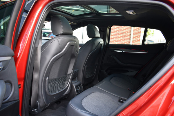 BMW X2 xDrive25e M-Sport | Pano | HUD | Sunset orange | 19 inch | Camera