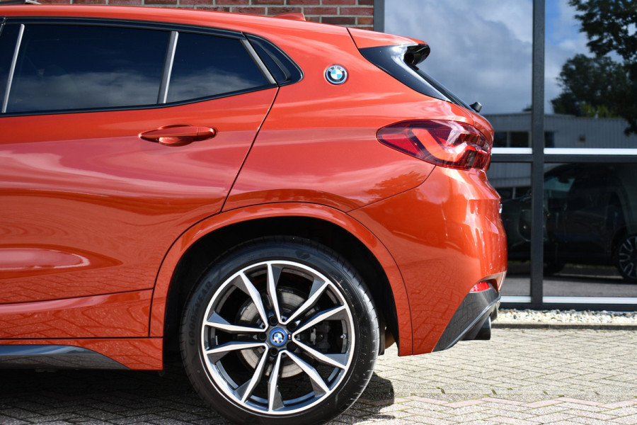 BMW X2 xDrive25e M-Sport | Pano | HUD | Sunset orange | 19 inch | Camera