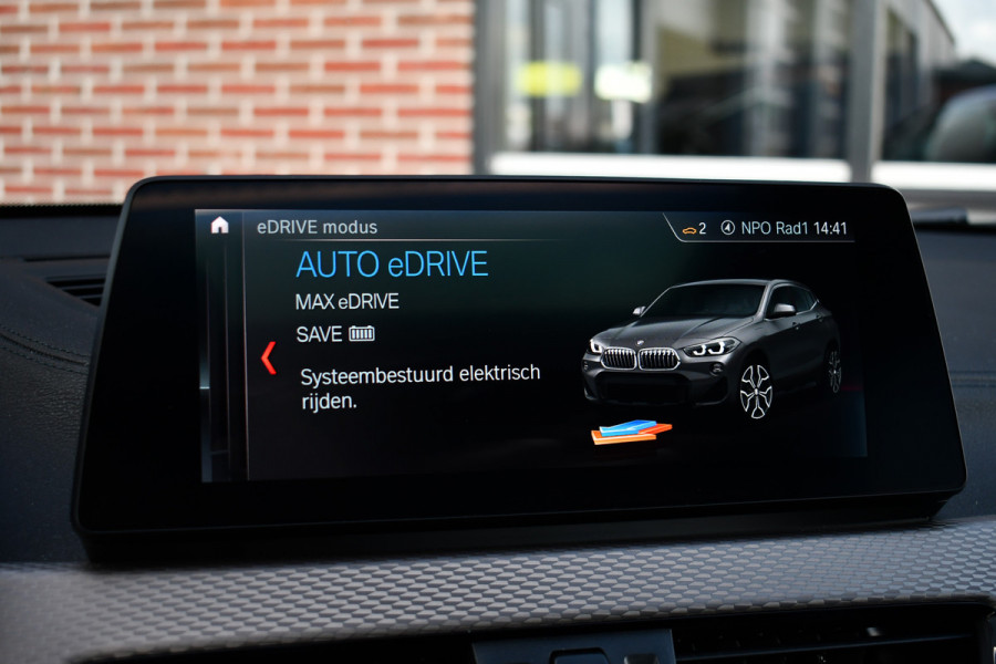 BMW X2 xDrive25e M-Sport | Pano | HUD | Sunset orange | 19 inch | Camera