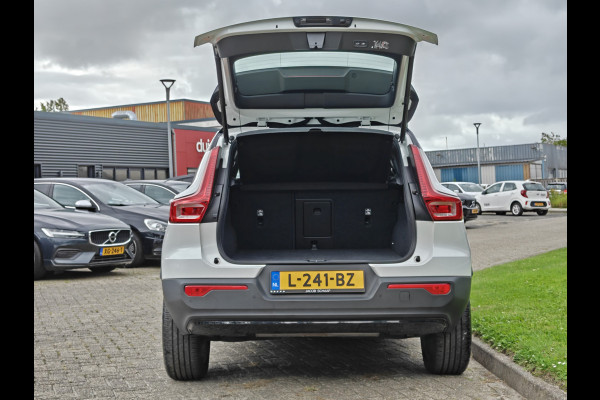 Volvo XC40 T5 262PK Plug-in Hybrid R-Design | BLIS | Pano | H&K | Stoel/stuur Verwarm. | Elektr. stoelen/Kofferklep |