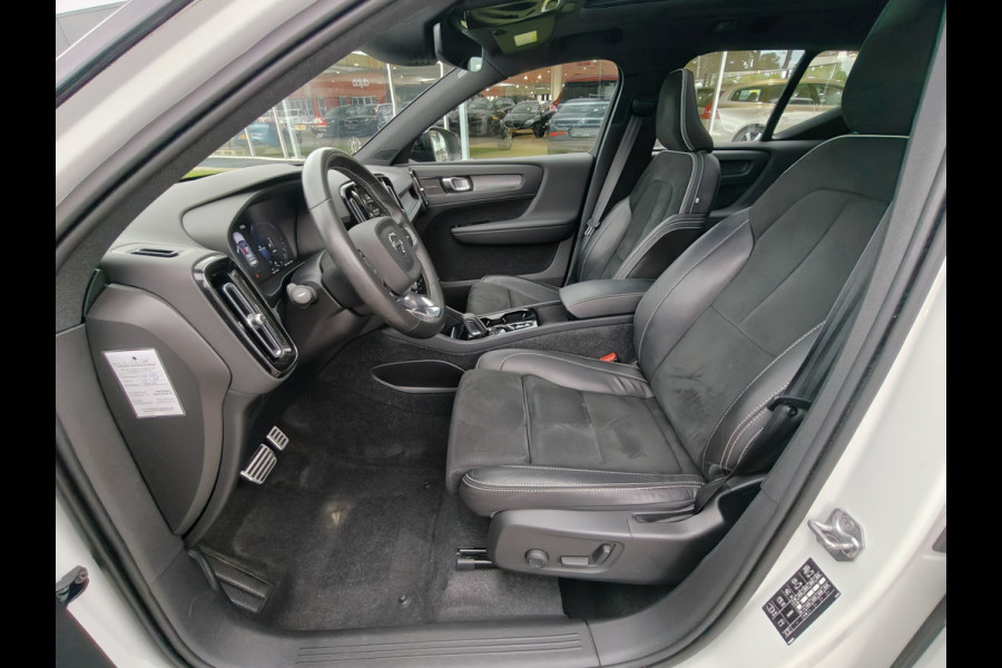 Volvo XC40 T5 262PK Plug-in Hybrid R-Design | BLIS | Pano | H&K | Stoel/stuur Verwarm. | Elektr. stoelen/Kofferklep |