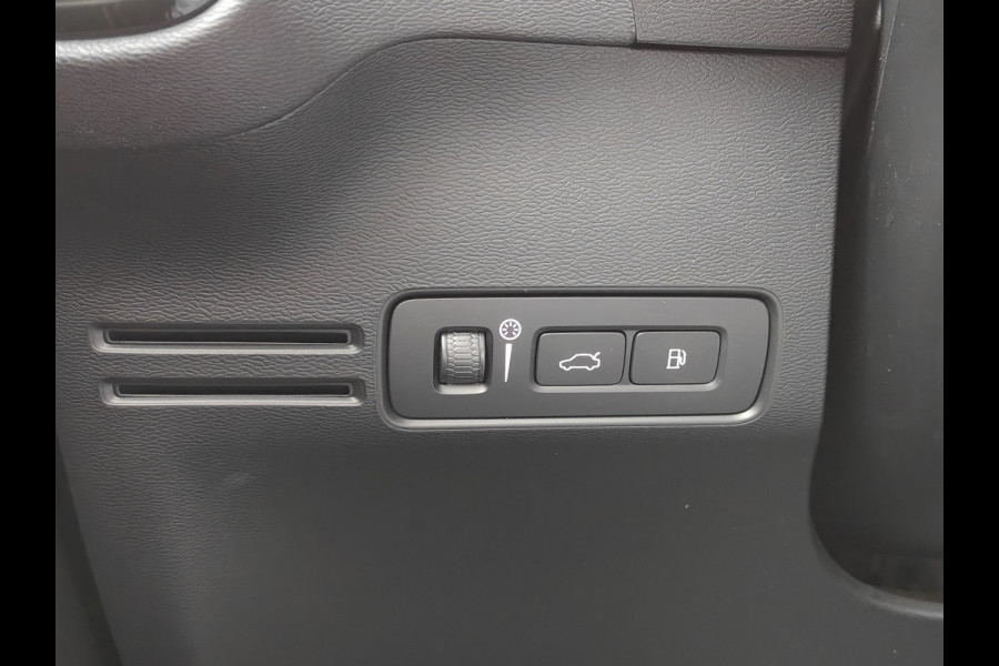 Volvo XC40 T5 262PK Plug-in Hybrid R-Design | BLIS | Pano | H&K | Stoel/stuur Verwarm. | Elektr. stoelen/Kofferklep |