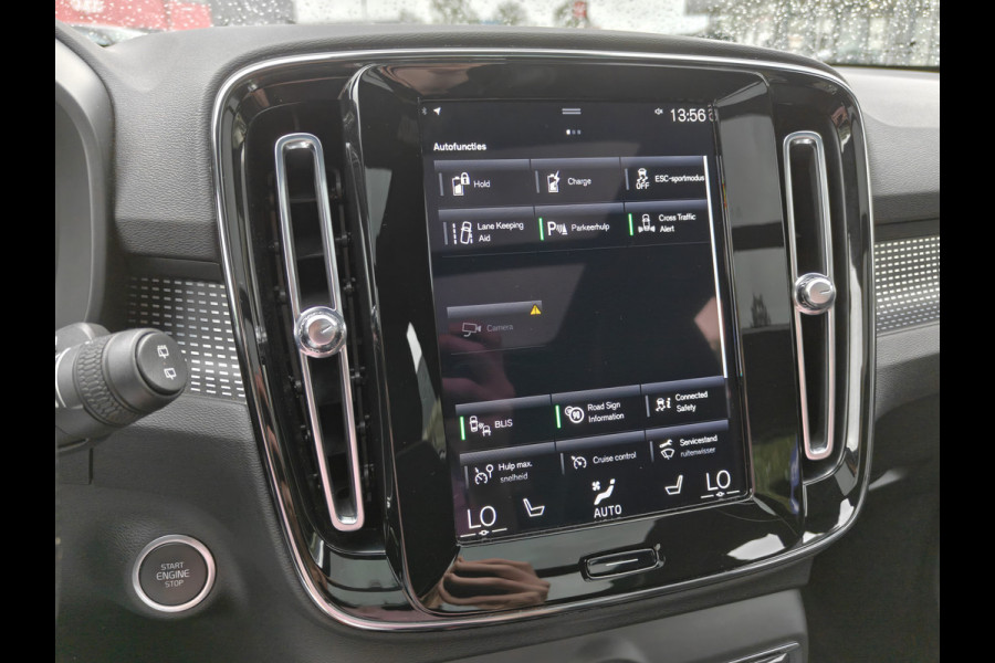 Volvo XC40 T5 262PK Plug-in Hybrid R-Design | BLIS | Pano | H&K | Stoel/stuur Verwarm. | Elektr. stoelen/Kofferklep |