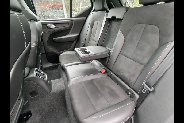 Volvo XC40 T5 262PK Plug-in Hybrid R-Design | BLIS | Pano | H&K | Stoel/stuur Verwarm. | Elektr. stoelen/Kofferklep |