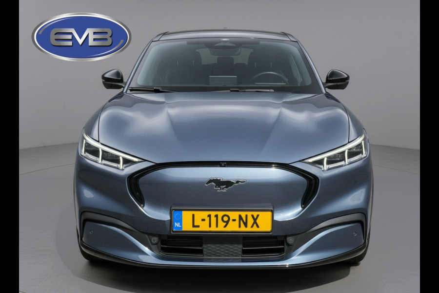Ford Mustang Mach-E Extended AWD 98 kWh, panoramadak, leder, 1 e eigenaar, vol opties! NL auto met nap