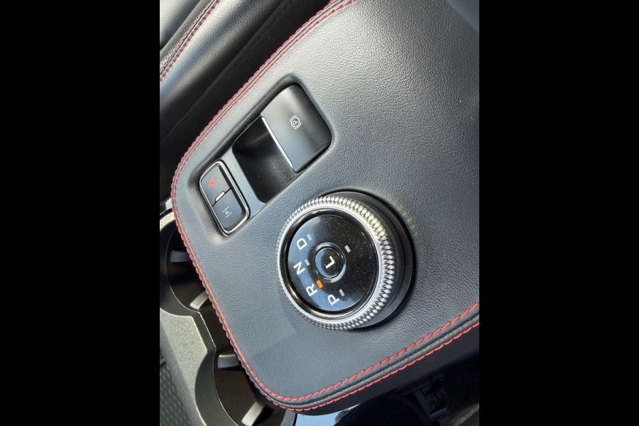 Ford Mustang Mach-E Extended AWD 98 kWh, panoramadak, leder, 1 e eigenaar, vol opties! NL auto met nap