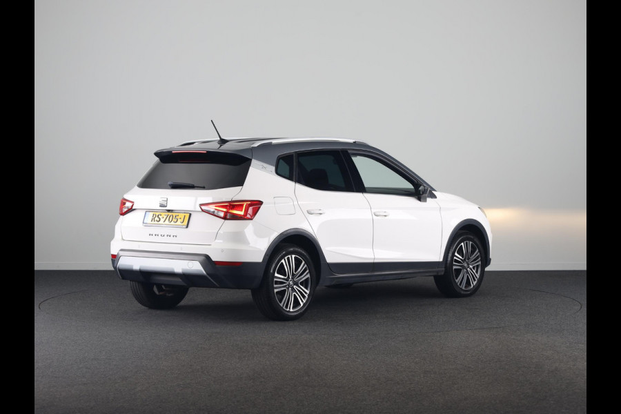 Seat Arona 1.0 TSI Xcellence Launch Edition 116pk | Navigatie | Climatronic | 17 inch lichtmetalen velgen | Parkeersensoren achter | Verwarmbare voorstoelen