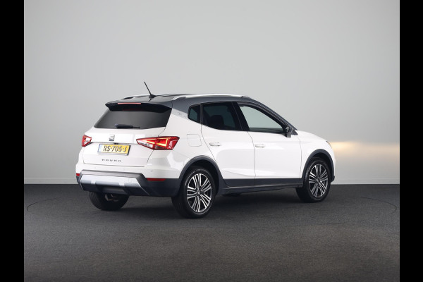 Seat Arona 1.0 TSI Xcellence Launch Edition 116pk | Navigatie | Climatronic | 17 inch lichtmetalen velgen | Parkeersensoren achter | Verwarmbare voorstoelen
