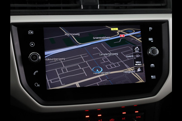 Seat Arona 1.0 TSI Xcellence Launch Edition 116pk | Navigatie | Climatronic | 17 inch lichtmetalen velgen | Parkeersensoren achter | Verwarmbare voorstoelen