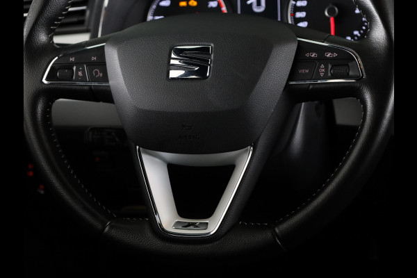 Seat Arona 1.0 TSI Xcellence Launch Edition 116pk | Navigatie | Climatronic | 17 inch lichtmetalen velgen | Parkeersensoren achter | Verwarmbare voorstoelen