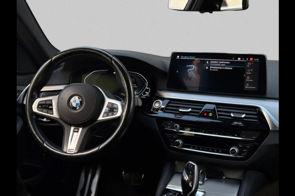 BMW 5 Serie 545e xDrive High Executive M-SPORT (Dealer OndH, Navi Pro, Camera, Stuur&StoelVerW, Addapt Cruise, PDC V+A, Etc)