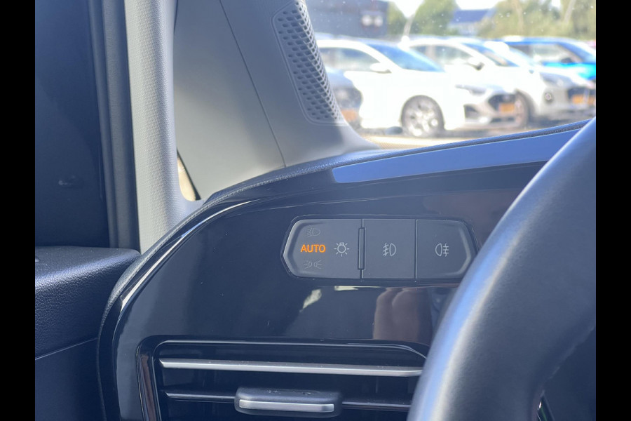 Ford Tourneo Connect 1.5 EcoBoost PHEV L2 Titanium 150pk | Trekhaak | Achteruitrijcamera | Lederen bekleding | Adaptive cruise control