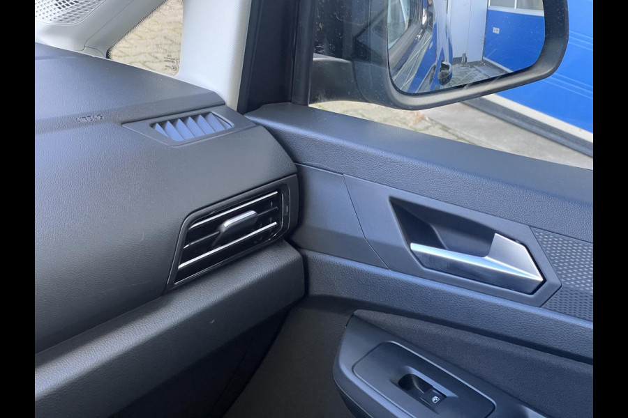 Ford Tourneo Connect 1.5 EcoBoost PHEV L2 Titanium 150pk | Trekhaak | Achteruitrijcamera | Lederen bekleding | Adaptive cruise control