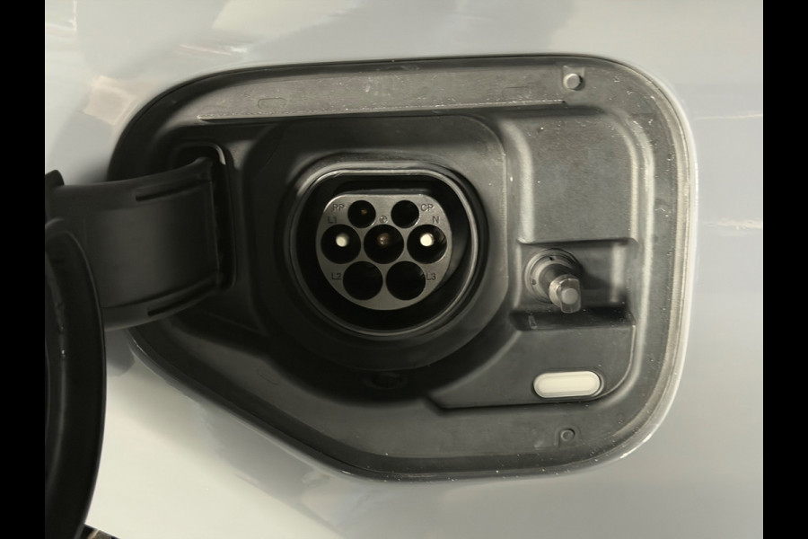 CUPRA Leon 1.4 e-Hybrid VZ Business CRUISECONTROL|AMBIENT|APPLE CARPLAY/ANDROID|MATRIX|
