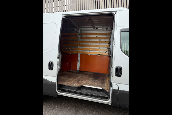 Iveco Daily 35C16V 2.3 Automaat / Dubbel Lucht / 3500 Trekhaak