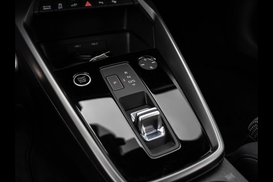 Audi A3 Sportback 40 TFSIe S-Line | Carplay | S-Sportstoelen | 18" LMV | LED