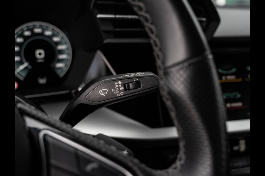 Audi A3 Sportback 40 TFSIe S-Line | Carplay | S-Sportstoelen | 18" LMV | LED