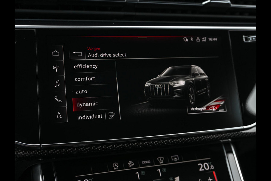 Audi Q7 4.0 TFSI SQ7 quattro Panoramadak | Keramische Remmen | Alcantara Hemel | Carbon Interieur | B&O | HUD | Luchtvering | Stoelverwarming V+A | Camera | Ambiance Interieur | Stuurverwarming | Achterasbesturing |
