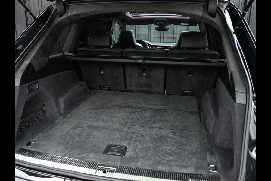 Audi Q7 4.0 TFSI SQ7 quattro Panoramadak | Keramische Remmen | Alcantara Hemel | Carbon Interieur | B&O | HUD | Luchtvering | Stoelverwarming V+A | Camera | Ambiance Interieur | Stuurverwarming | Achterasbesturing |