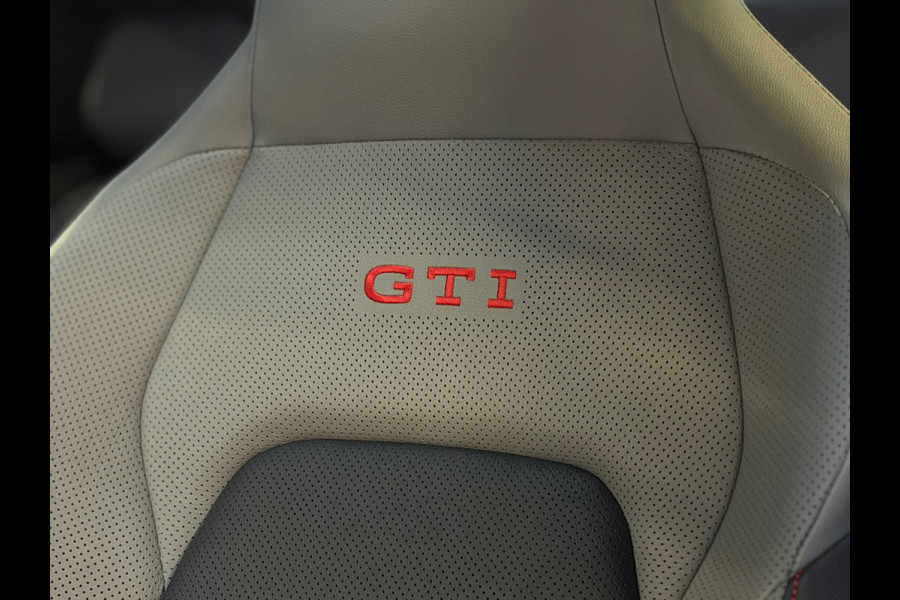 Volkswagen Golf 2.0 TSI GTI CLUBSPORT |BTW|PANO|AKRA|H&K|HuD|LEDER|MEMORY|IQ LIGHTS|BLINDSPOT|SFEERVERLICHTING|NURBURGRING|BOMVOL!