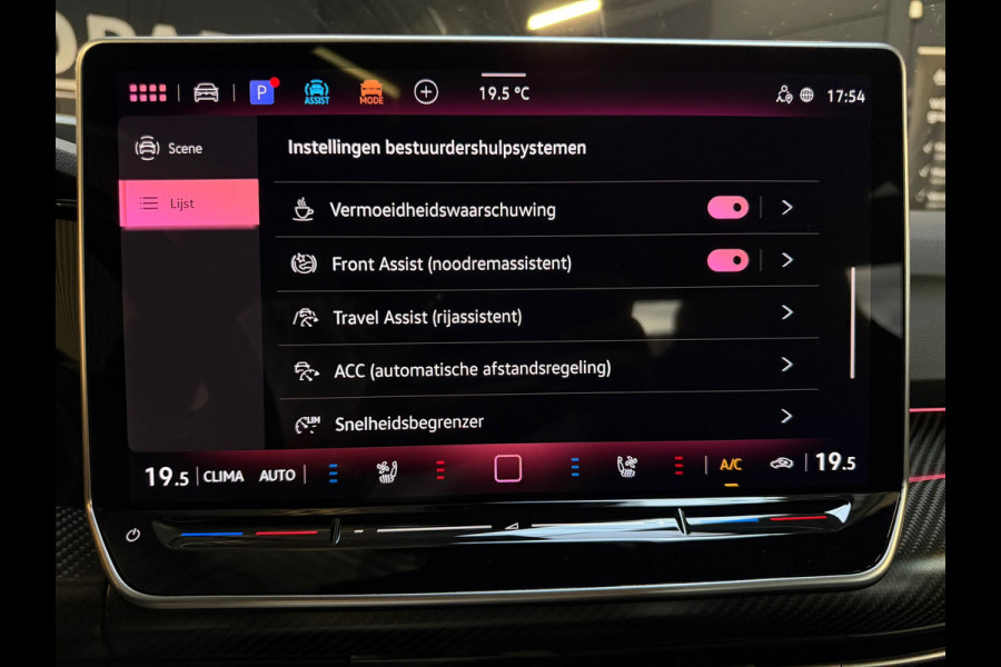 Volkswagen Golf 2.0 TSI GTI CLUBSPORT |BTW|PANO|AKRA|H&K|HuD|LEDER|MEMORY|IQ LIGHTS|BLINDSPOT|SFEERVERLICHTING|NURBURGRING|BOMVOL!