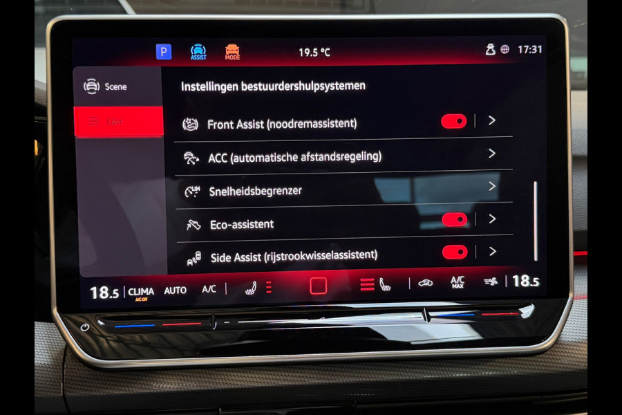 Volkswagen Golf 1.5 eTSI 50 Jahre|PANO|MASSAGE|HuD|MEMORY|IQ LIGHTS|KEYLESS|ACC|FABRIEKSGARANTI|CARPLAY|SFEERVERLICHTING|BOMVOL!