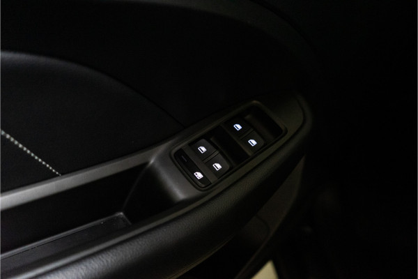 MG Mg Zs EV Luxury 45 kWh 143PK | Panoramadak | Keyless | Elektr. Stoelen | VOL! Garantie