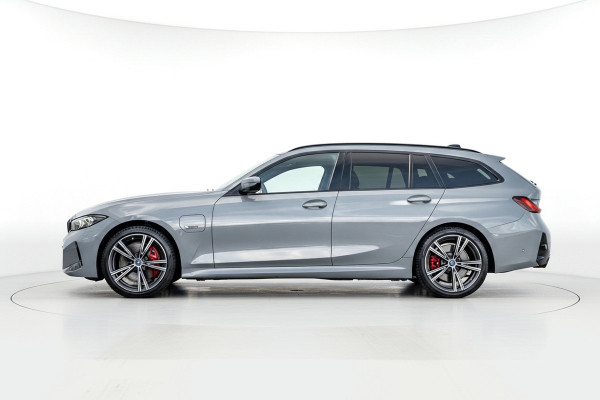 BMW 3 Serie Touring 330e Pano/M-Sport/HUD/Trekhaak