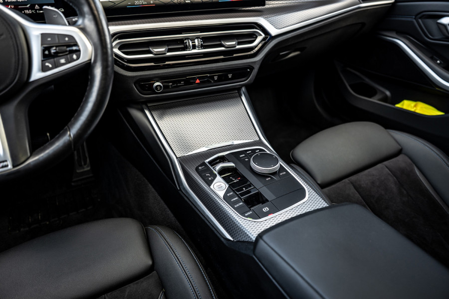 BMW 3 Serie Touring 330e Pano/M-Sport/HUD/Trekhaak