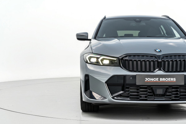 BMW 3 Serie Touring 330e Pano/M-Sport/HUD/Trekhaak