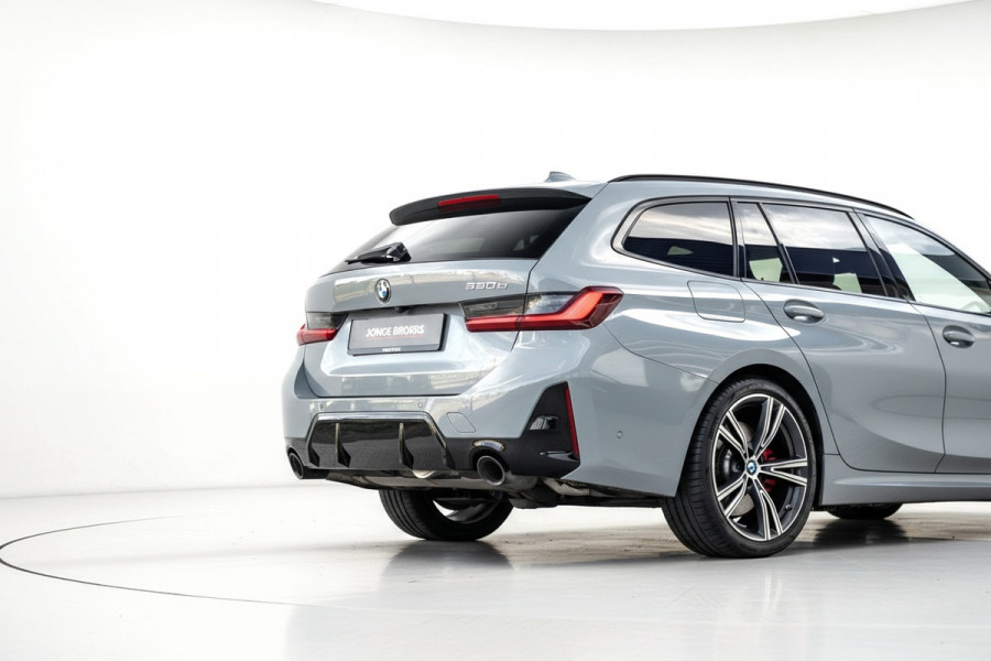 BMW 3 Serie Touring 330e Pano/M-Sport/HUD/Trekhaak