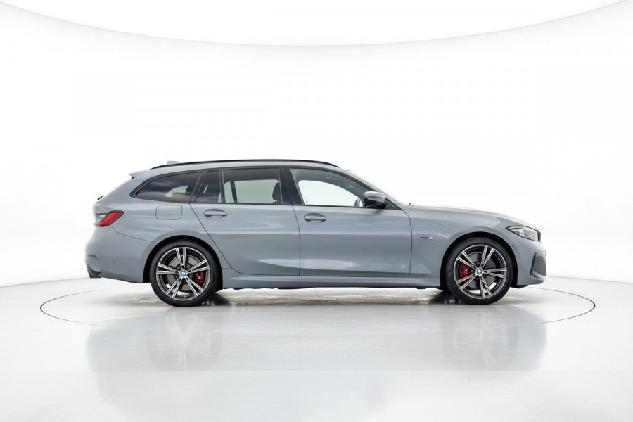 BMW 3 Serie Touring 330e Pano/M-Sport/HUD/Trekhaak