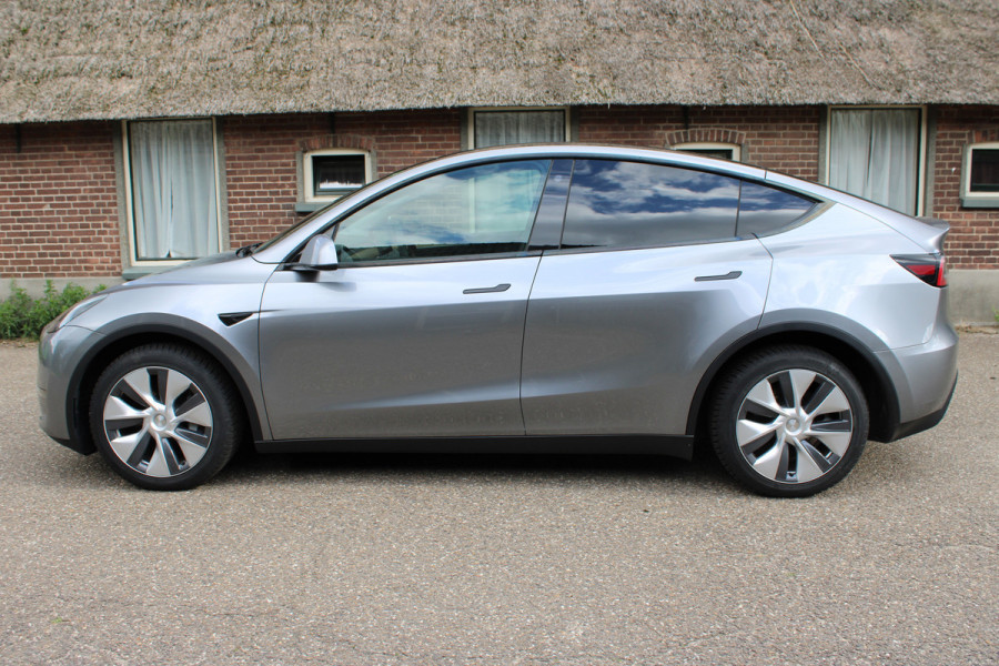 Tesla Model Y Long Range AWD 75 kWh SOh 92.9% NAVI LEER PANO ORG NL 69000KM!!!