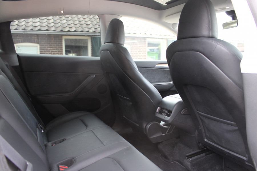 Tesla Model Y Long Range AWD 75 kWh SOh 92.9% NAVI LEER PANO ORG NL 69000KM!!!