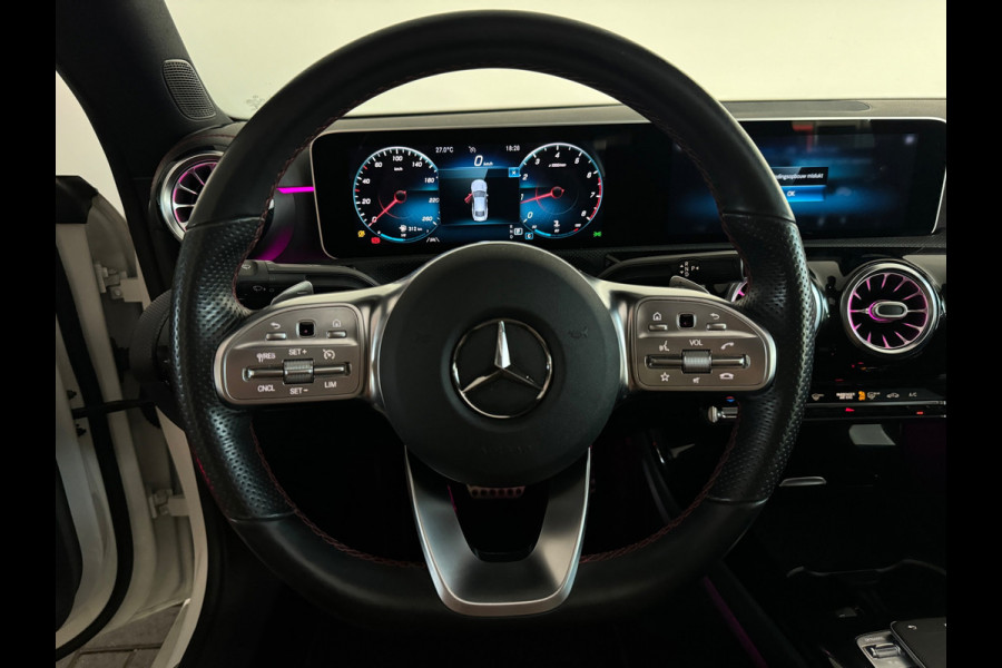 Mercedes-Benz CLA-Klasse 180 AMG Pano|Sfeer|Stoelverwarming|Lane|Cruise