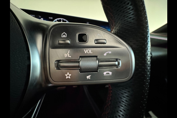 Mercedes-Benz CLA-Klasse 180 AMG Pano|Sfeer|Stoelverwarming|Lane|Cruise