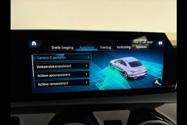 Mercedes-Benz CLA-Klasse 180 AMG Pano|Sfeer|Stoelverwarming|Lane|Cruise