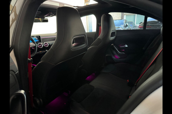 Mercedes-Benz CLA-Klasse 180 AMG Pano|Sfeer|Stoelverwarming|Lane|Cruise
